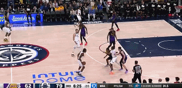 电子png游戏到点了！小卡打满24分钟13中9拿下19分4助 第三节连续教科书单挑