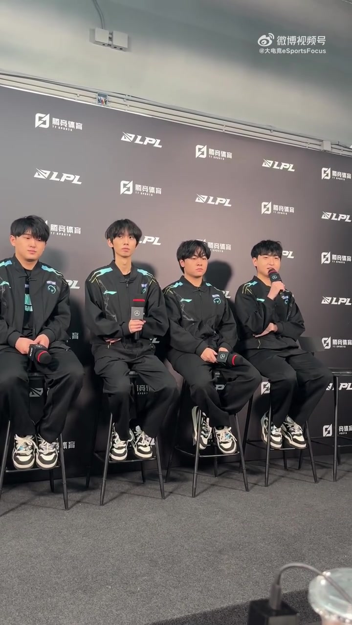 电子png游戏打脸！HOYA回应Bin说不看TT比赛：Bin哥，下次多看下我们的比赛吧