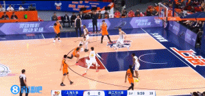 电子png游戏先发制人！洛夫顿三分命中后李添荣连得5分 上海开场8-0打停广厦