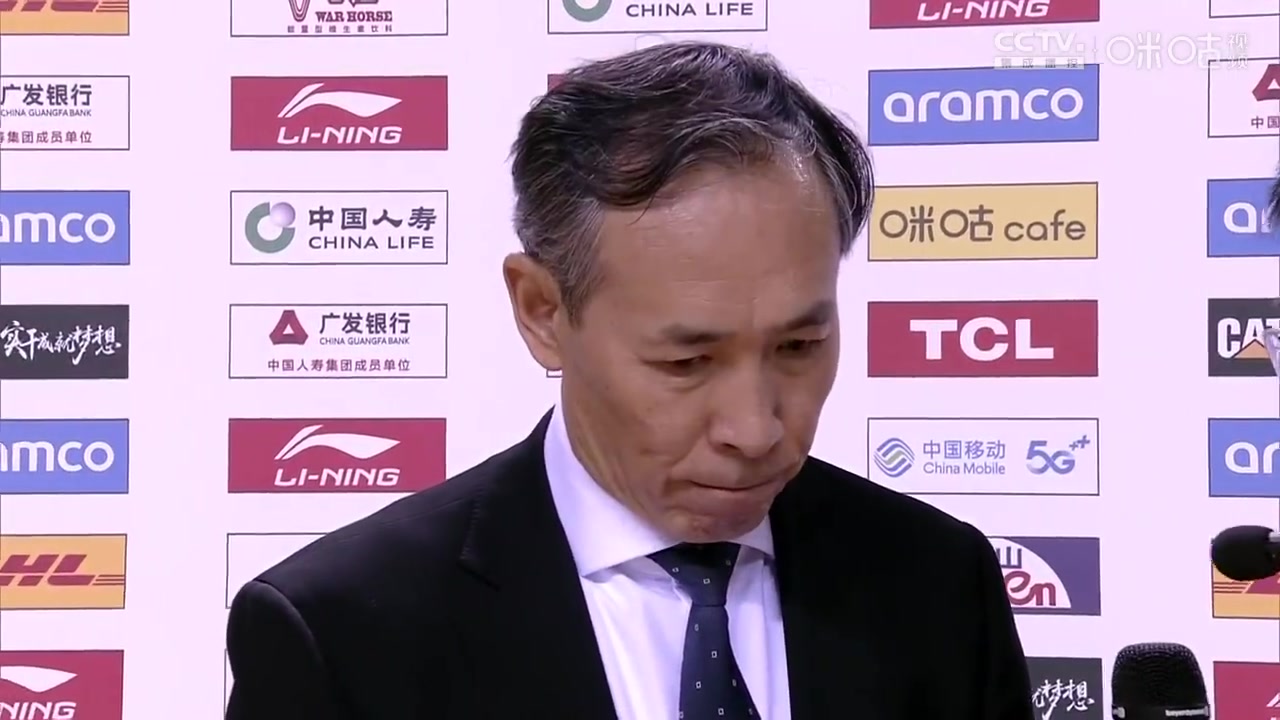 png电子许利民：对戴维斯的防守做得不好 此役对即将开始的季后赛有帮助