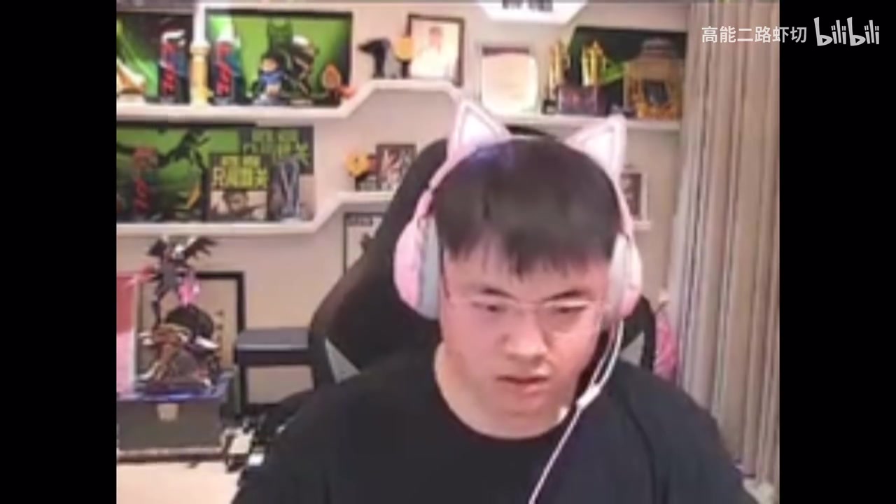 png电子Uzi排位遇焕峰辅助 离谱操作给Uzi整红：兄弟不玩就挂机吧 好吗？