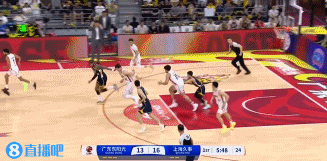 png电子不讲理！李弘权越过莫兰德上篮&接着追身三分 连得5分拉开分差