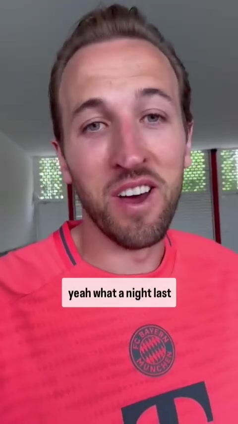 png电子网站😊还是很兴奋！凯恩：昨晚庆祝太美好，赢得首个冠军感觉很甜蜜