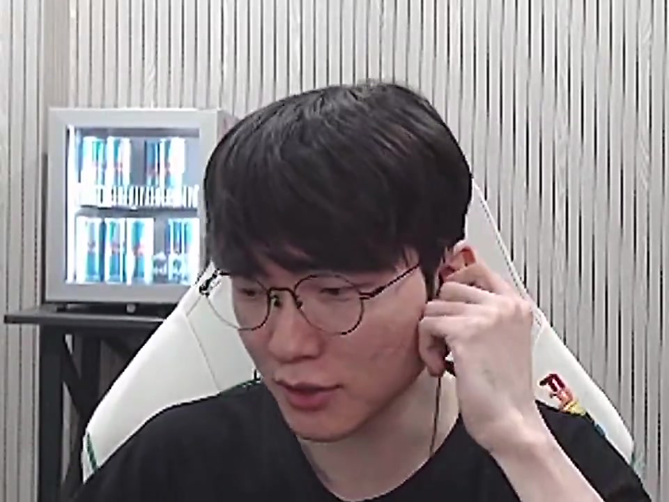 png电子平台全力飞！Faker：(Doran是对面的上路吗？(对面)还有Gumayusi？我会赢的！