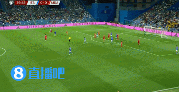 png电子平台意大利打破僵局！拉斯帕多里禁区前沿抽射破门